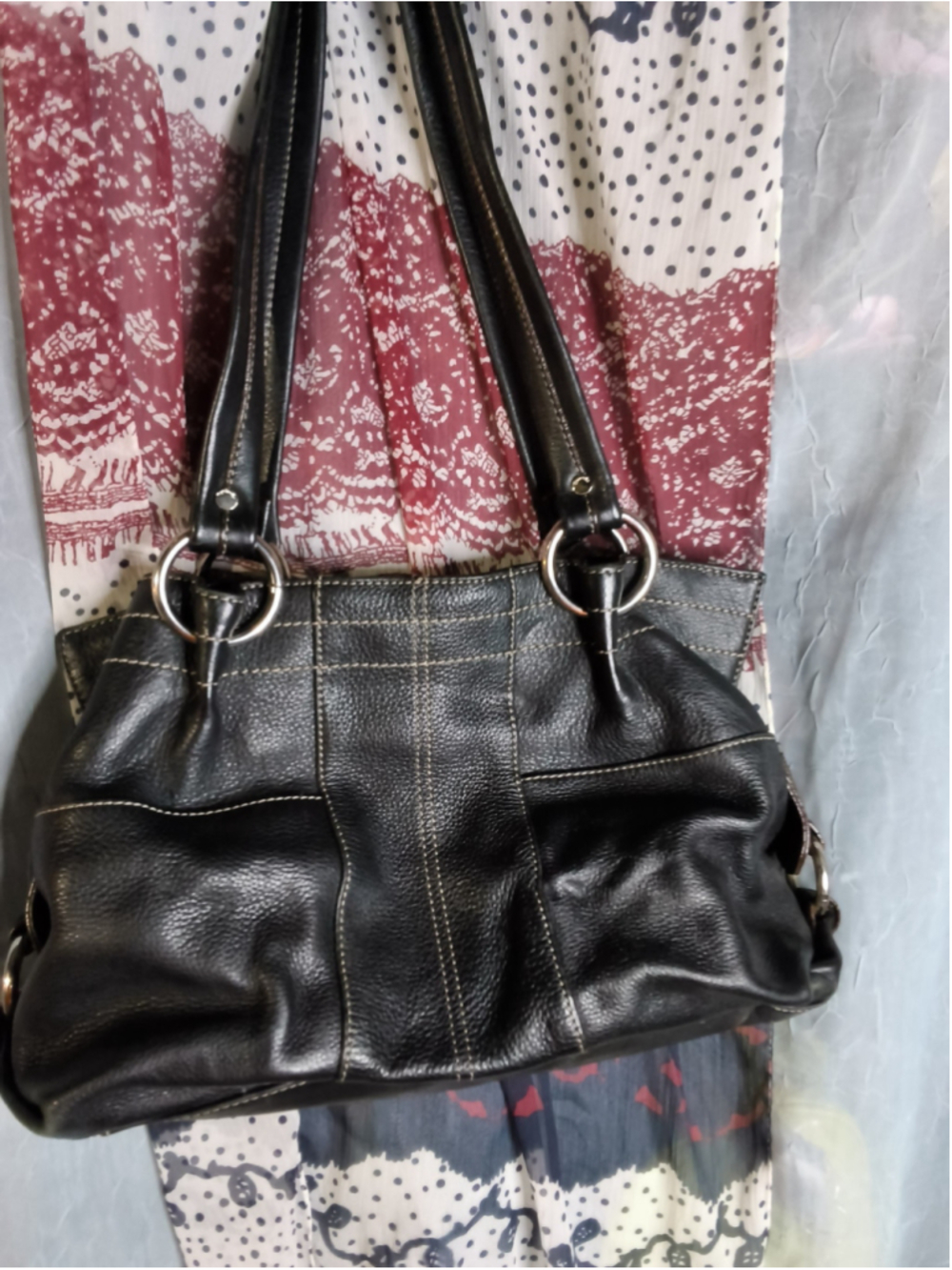 Tignanello black pebbled leather shoulder bag - Picture 2 of 3
